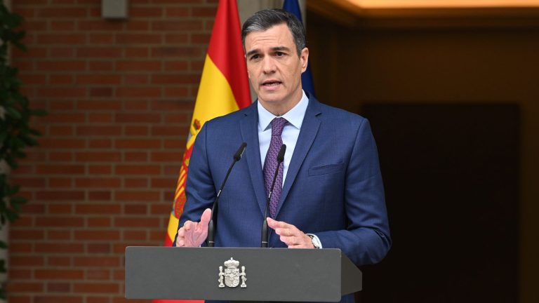 Pedro Sánchez wants to “remobilize the left” by “evoking the memory of the 1936 coup”, analyzes a specialist