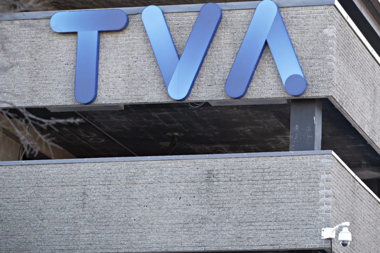 Pierre Karl Péladeau discusses future cuts to Groupe TVA