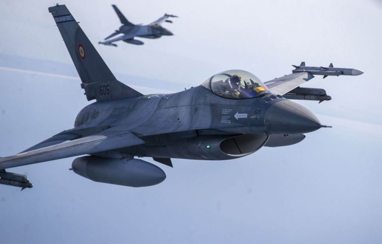 Poland begins training Ukrainian F-16 pilots