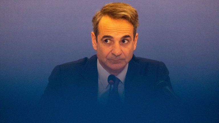 Prime Minister Kyriakos Mitsotakis targeted by a complaint from relatives of victims