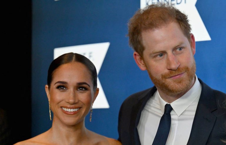 Prince Harry and Meghan chased by paparazzi in New York