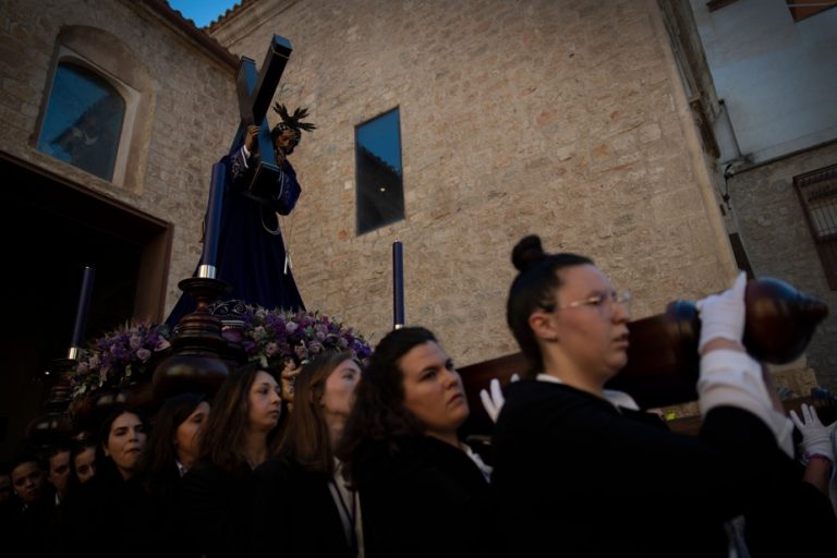 Procession for rain in a drought-ridden Spain