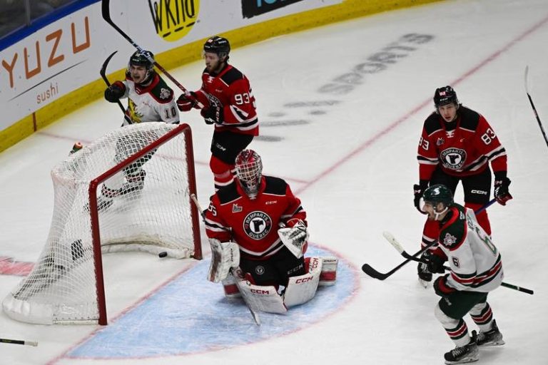 QMJHL |  The Mooseheads win 6-3 in the final against the Remparts