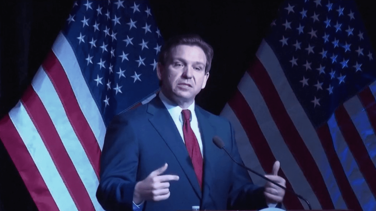 Ron DeSantis, rival of Donald Trump, makes a chaotic entry into the campaign