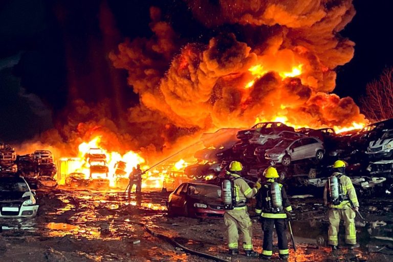 Saint Vincent de Paul |  Many cars burned in Laval