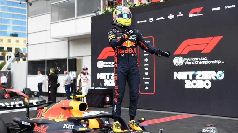 Sergio Pérez wins the Azerbaijan Grand Prix and puts pressure on Max Verstappen at the world championship