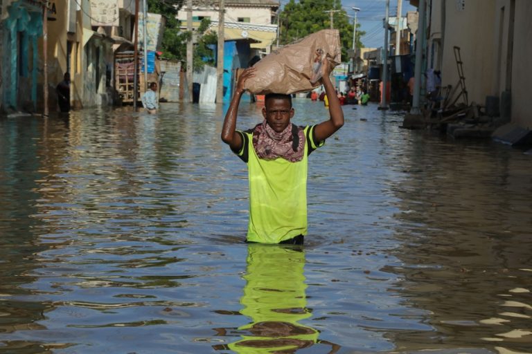 Somalia |  Floods displace 200,000 people