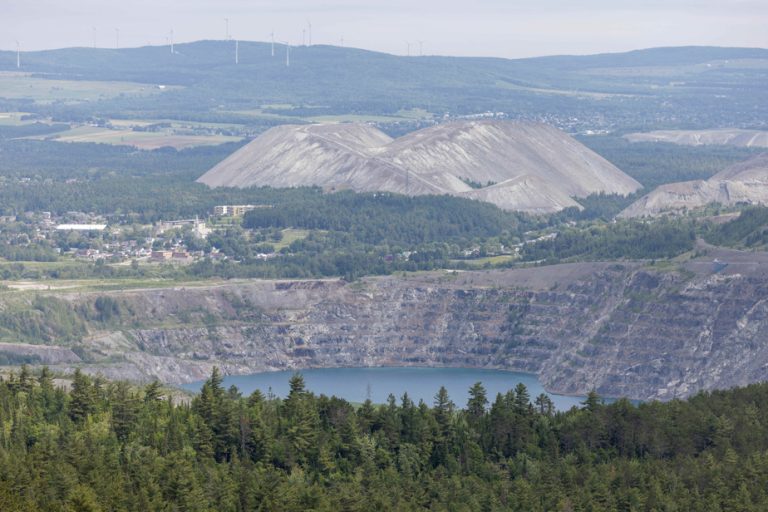 The number of mining claims has jumped 65% in two years in Quebec