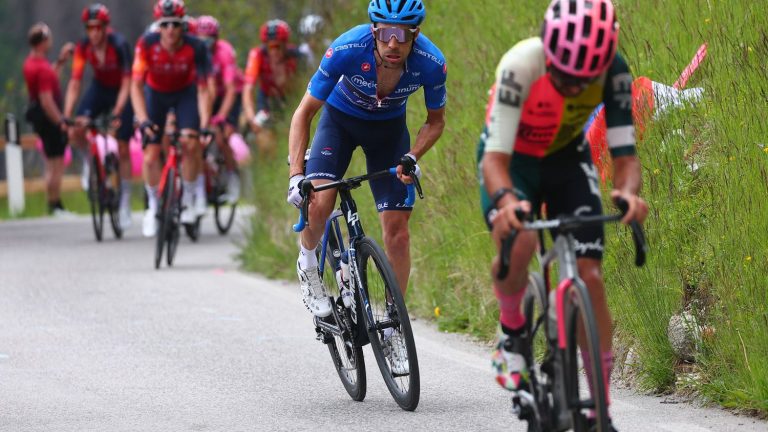 Thibaut Pinot with the leaders, the breakaway has a comfortable lead… Follow the 19th stage