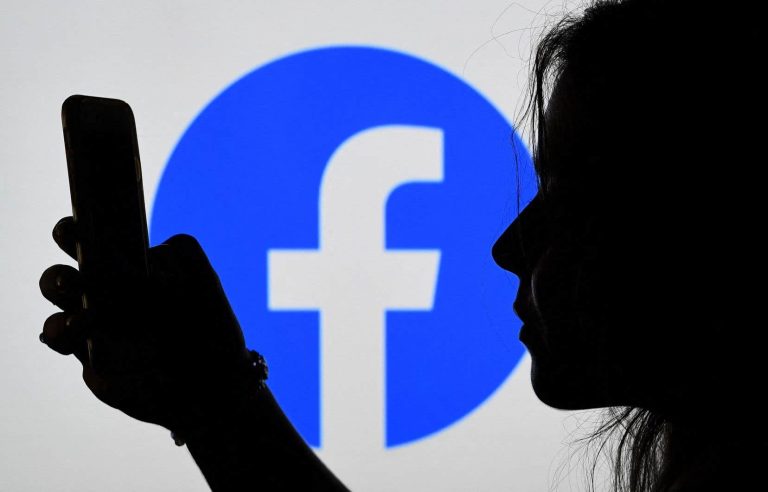 Three billion users on Facebook, still neglected by young people