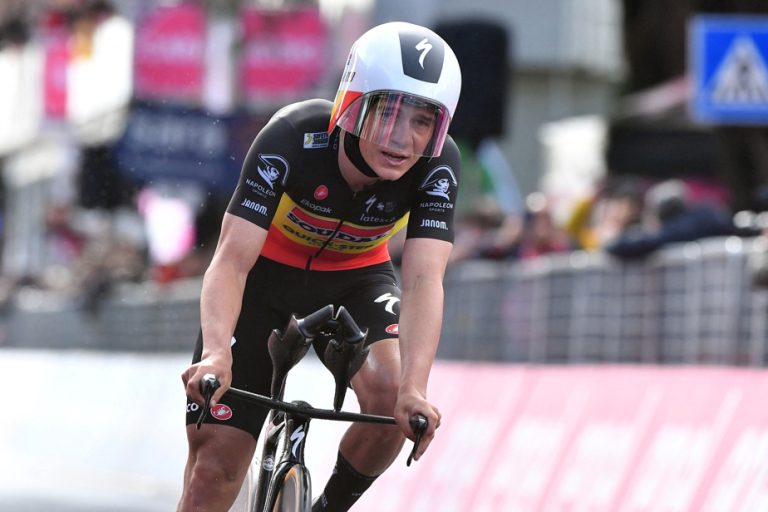 Tour of Italy |  Evenepoel wins stage nine time trial by one second