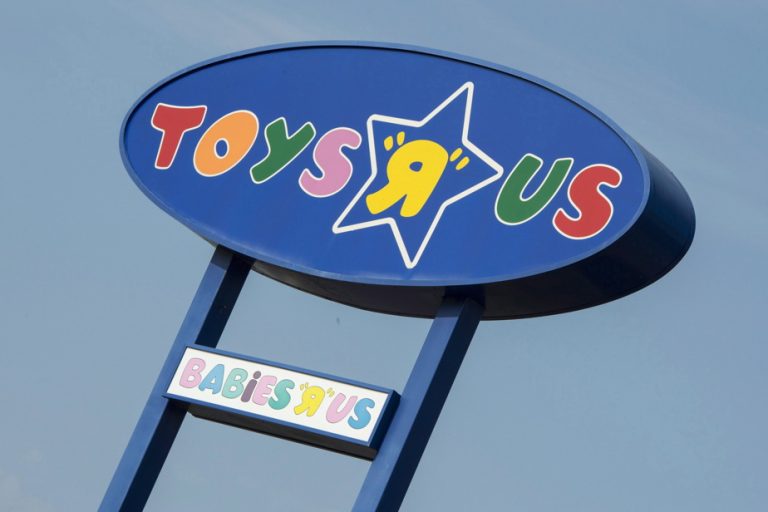 Toys “R” Us will open nine new stores in Canada