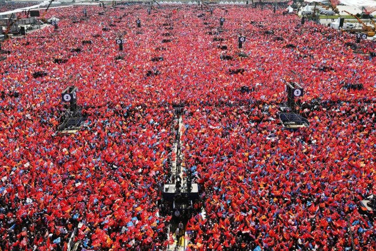 Türkiye |  Crowds gather a week before the presidential election