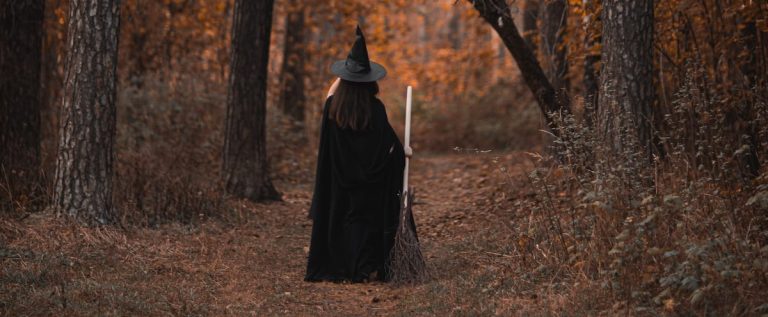 Twelve “witches” granted amnesty in the United States 400 years later