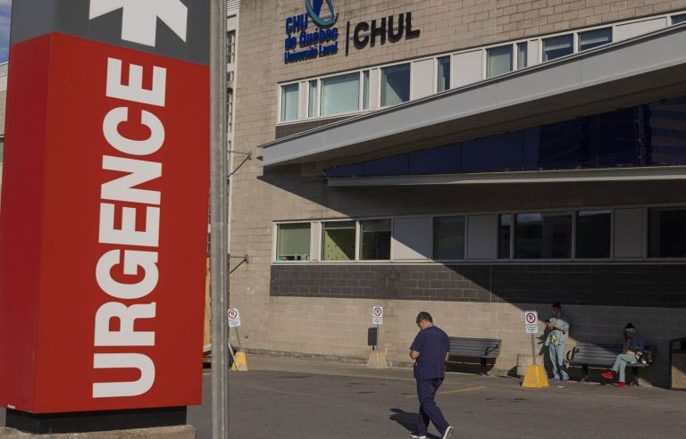 Two teenagers stuck for days in the CHUL adult psychiatric emergency room