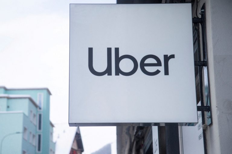 United Kingdom |  Uber will offer flight booking on its app