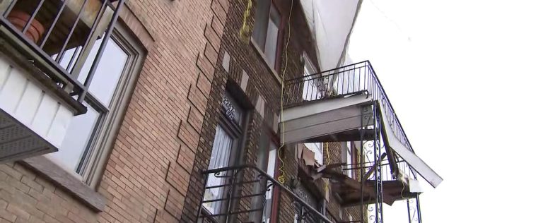 [VIDÉO] A facade collapses and demolishes a balcony in La Petite-Patrie