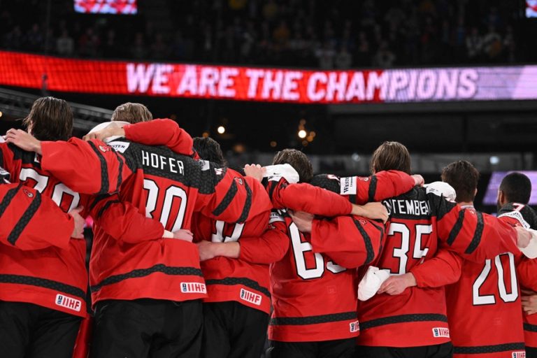 World Hockey Championship |  Canada takes gold