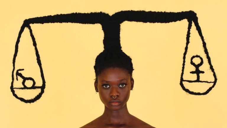 guided escapade in the hair and the head of the Ivorian artist Laetitia Ky