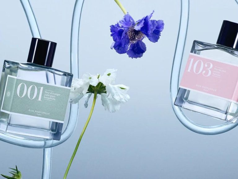 play the matching perfumes with these unisex perfumes of French origin