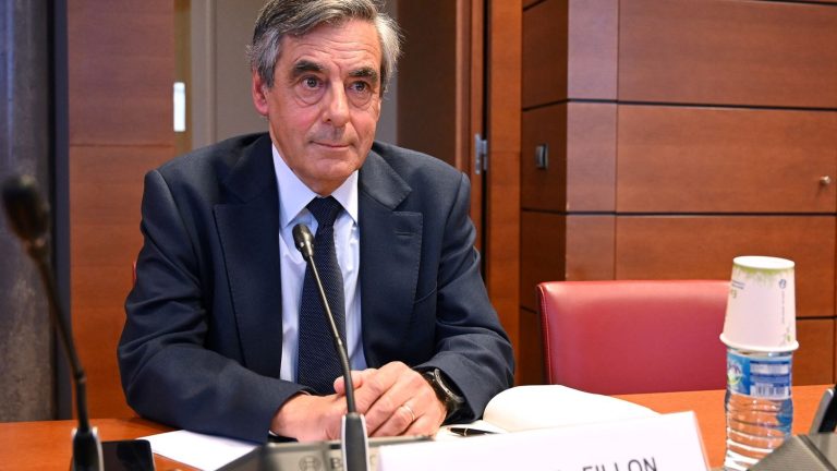 questioned by the deputies, François Fillon does not say he is “not concerned by Russian interference”