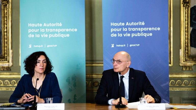 the High Authority for the transparency of public life would like to sound out the new ministers earlier