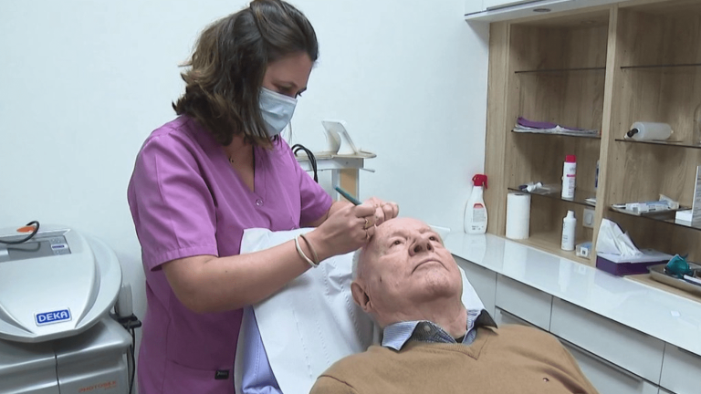 the lack of dermatologists is increasingly glaring in France