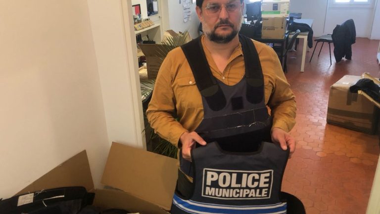 this Marseillais refurbishes municipal police bullet-proof vests to equip Ukrainian civilians