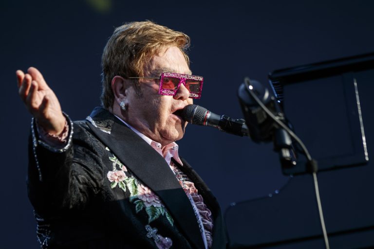 Glastonbury Festival |  Elton John bids farewell to the British public