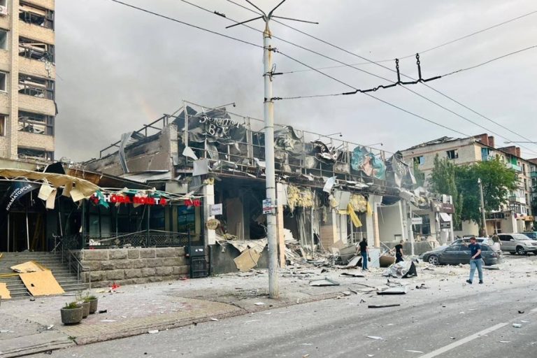 War in Ukraine, Day 489 |  A strike hits a restaurant and leaves four dead and 47 injured