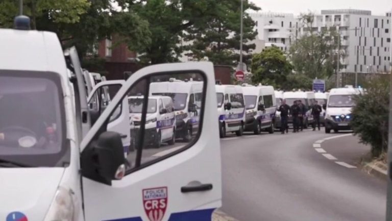 40,000 gendarmes and police have been deployed to deal with the violence