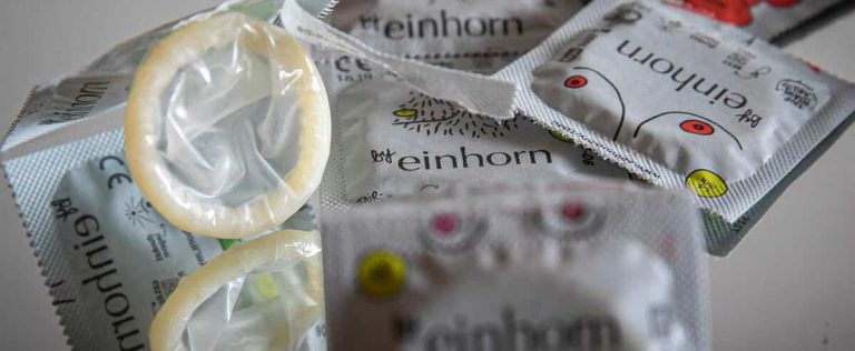 A TikTokeuse Admits To Having Pierced Her Parents’ Condoms 25 Years Later