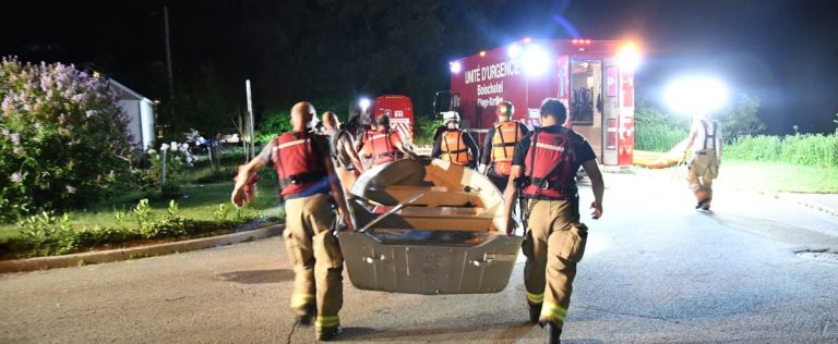 A man drowns while recovering his watercraft on the St. Lawrence River