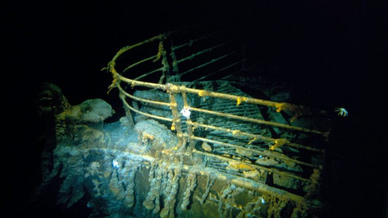 A small tourist submarine on an expedition to the wreck of the missing “Titanic”