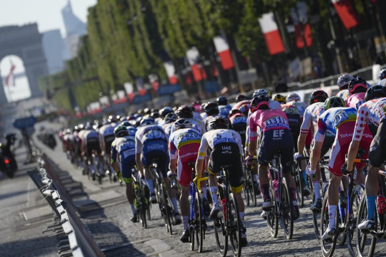 After Formula 1, Netflix tackles the Tour de France