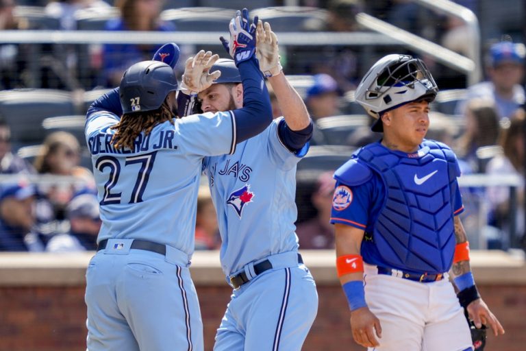 Blue Jays sweep streak against Mets