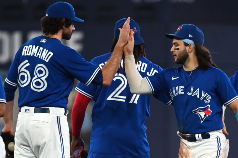 Blue Jays win series against Athletics