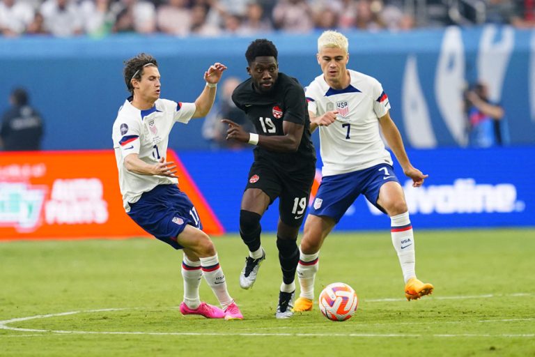 Canada loses CONCACAF final to USA