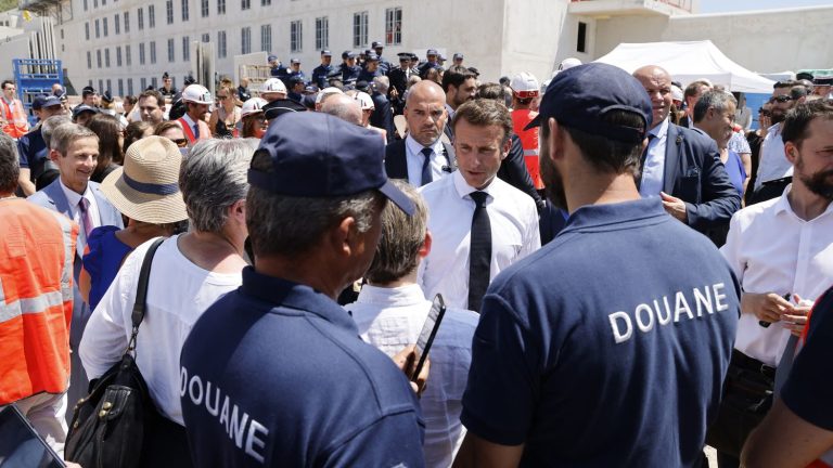 DIRECT.  Visiting Marseille, Emmanuel Macron believes that the fight against drug trafficking “is a collective responsibility”