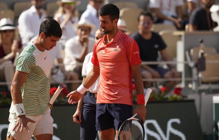 Djokovic gets the better of a diminished Alcaraz at Roland-Garros