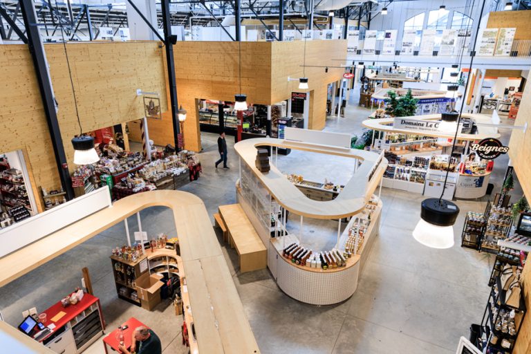 Everyone to the market!  |  New at the Grand Marché de Québec