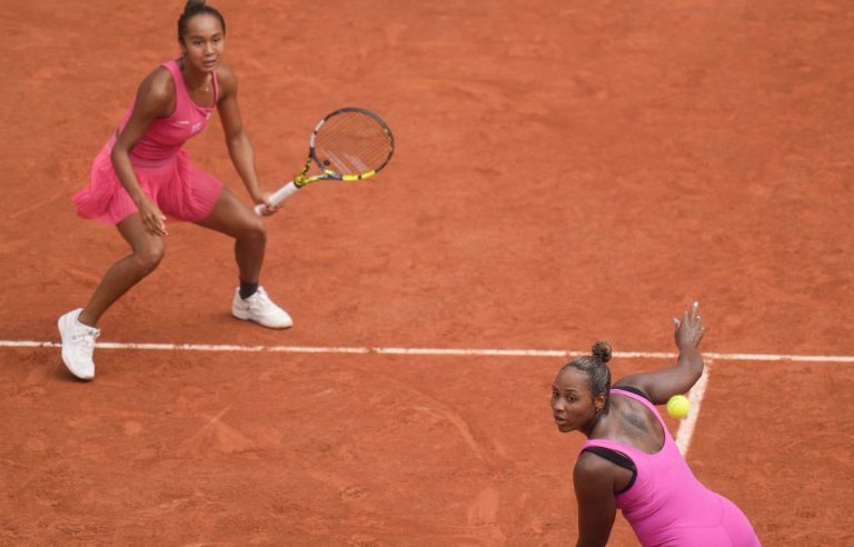 Fernandez and Townsend lose women’s doubles at Roland-Garros