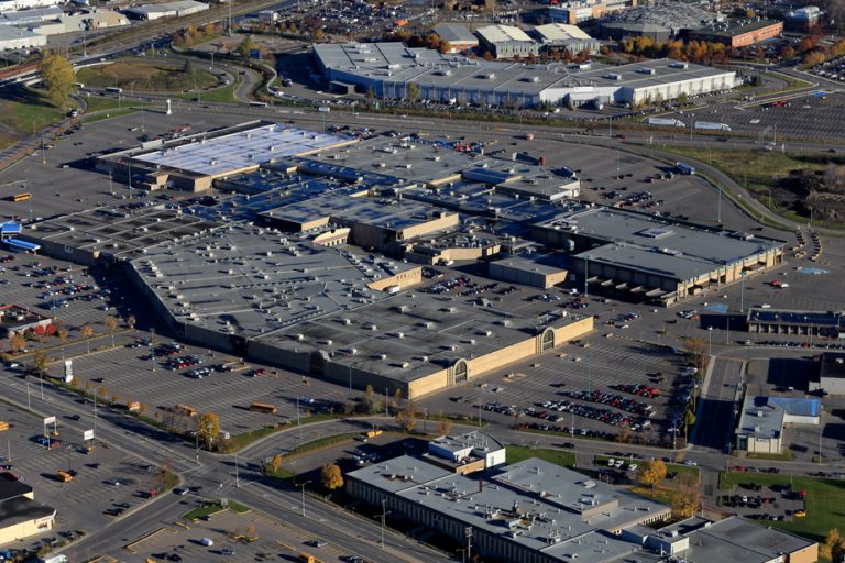 Fleur de Lys project in Quebec |  Rethinking the mall