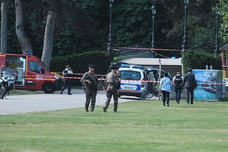 France |  Several children injured in a knife attack in Annecy