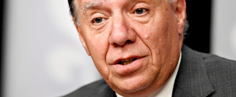 François Legault must regret his simplistic promises, but…