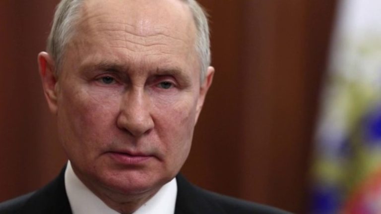 Has Vladimir Putin really regained control of his army?