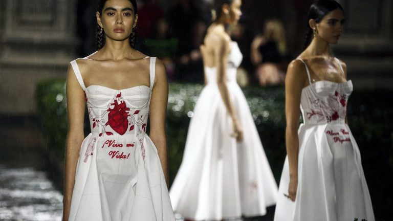 In Mexico, a Dior show on the theme of feminicides is controversial