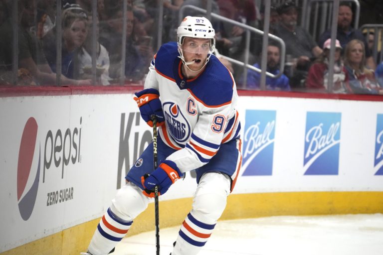 Individual trophies in the NHL |  Connor McDavid in good shape to win his third Hart Trophy