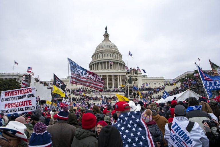 January 6 Uprising |  Wanted man arrested with guns near Barack Obama’s home