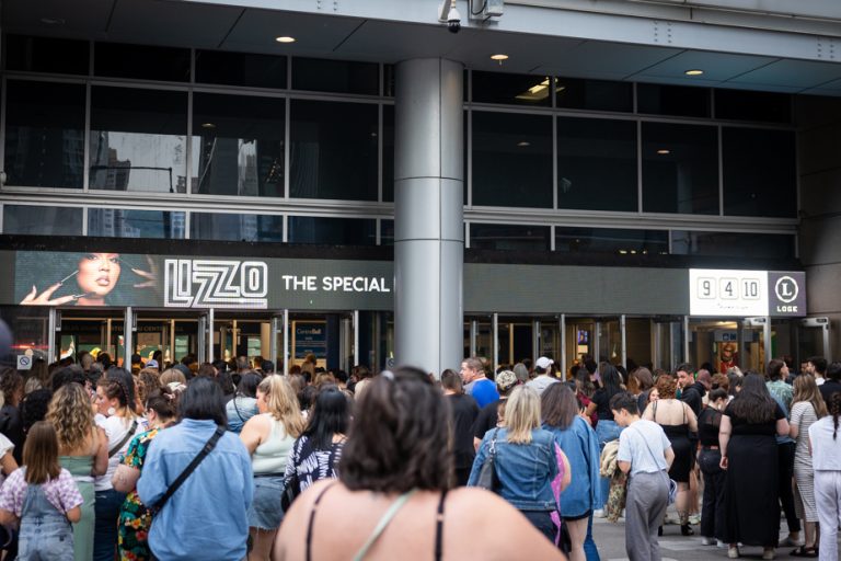 Lizzo at the Bell Center: take 2